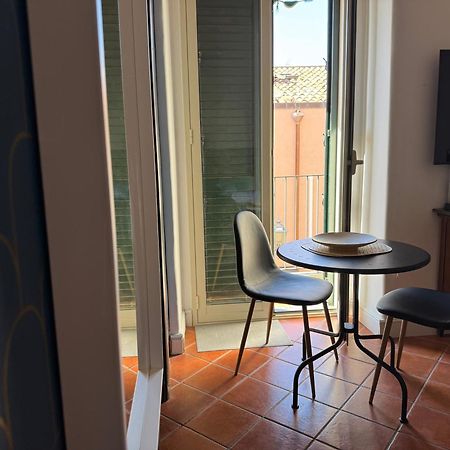 Swim Apartment Fronte Mare Catânia Exterior foto